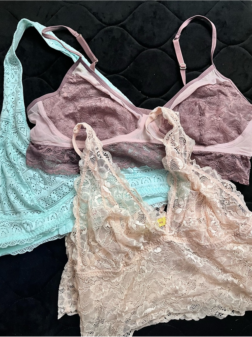 4 New w/o Tags Bralettes Size XL
